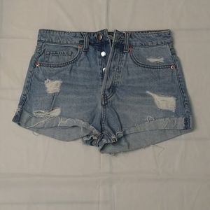 H&M short jean Light blue Sz 4 excellent condition